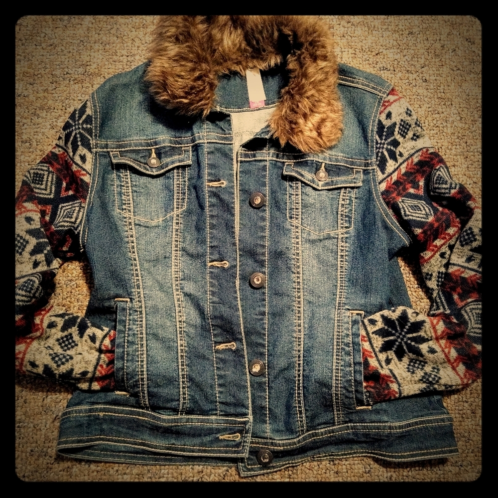 Juniors Jean & quilted jacket w/ removable collar